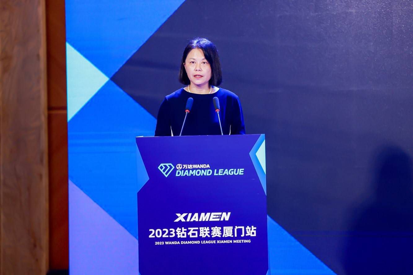 2023-24赛季欧冠16强（小组第一在前）：A组：拜仁慕尼黑、哥本哈根B组：阿森纳、埃因霍温C组：皇家马德里、那不勒斯D组：皇家社会、国际米兰E组：马德里竞技、拉齐奥F组：多特蒙德、巴黎圣日耳曼G组：曼城、莱比锡H组：巴塞罗那、波尔图参加欧联附加赛队伍：A组：加拉塔萨雷B组：朗斯C组：布拉加D组：本菲卡E组：费耶诺德F组：AC米兰G组：年轻人H组：顿涅茨克矿工垫底出局的队伍：A组：曼联B组：塞维利亚C组：柏林联合D组：萨尔茨堡红牛E组：凯尔特人F组：纽卡斯尔联G组：贝尔格莱德红星H组：安特卫普欧冠淘汰赛抽签时间&赛程↓16强抽签：12月18日19点1/8决赛：2月13/14日、20/21日；3月5/6日、12/13日1/4决赛&半决赛抽签：3月15日1/4决赛：4月9/10日、16/17日半决赛：4月30日/5月1日、5月7/8日决赛：6月1日（伦敦，温布利球场）参与欧冠1/8决赛抽签的球队分为种子球队（各组头名）和非种子球队（各组第二），种子球队将与非种子球队相遇；此外，抽签遵循同联赛、同小组规避的原则，进入1/4决赛后该规定不再生效。